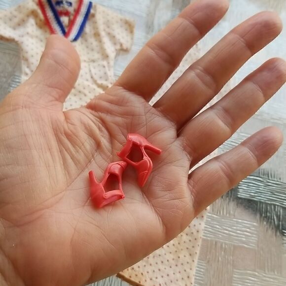 Vintage clothes for b red dress with top and shoes estate sale find - Picture 4 of 9